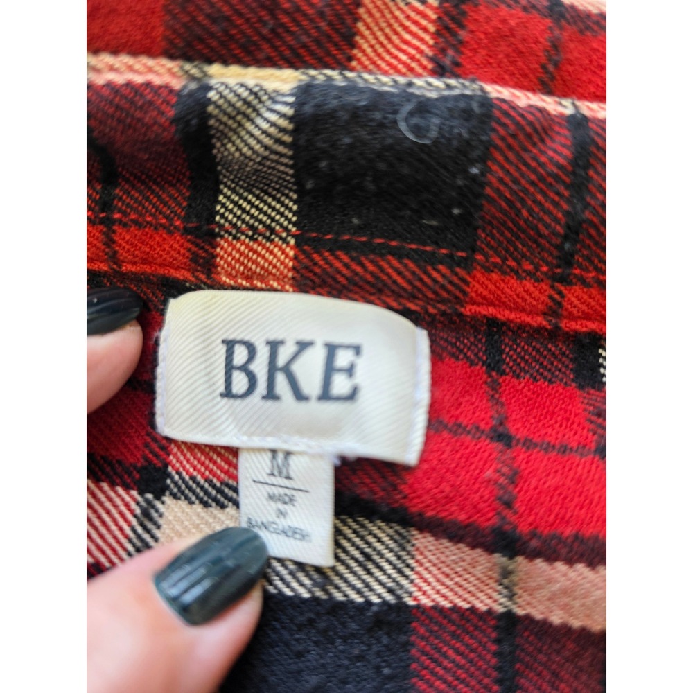 BKE Mens Red Black Plaid Flannel Shirt Raw Fringe Hem BKENY1000 Size M - Picture 4 of 6